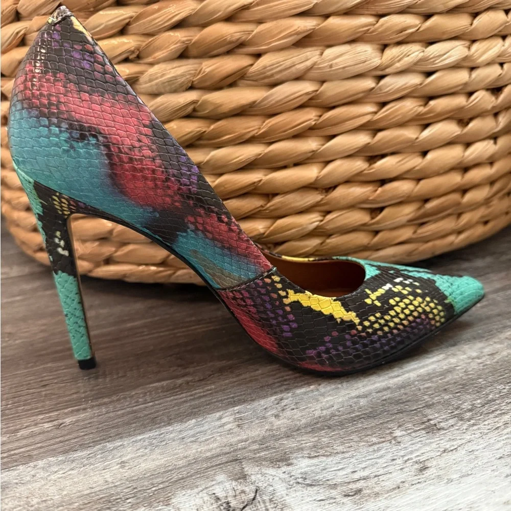 Steve Madden Proto Multi Snake Patterned Pointed High Heels - Picture 5 of 10